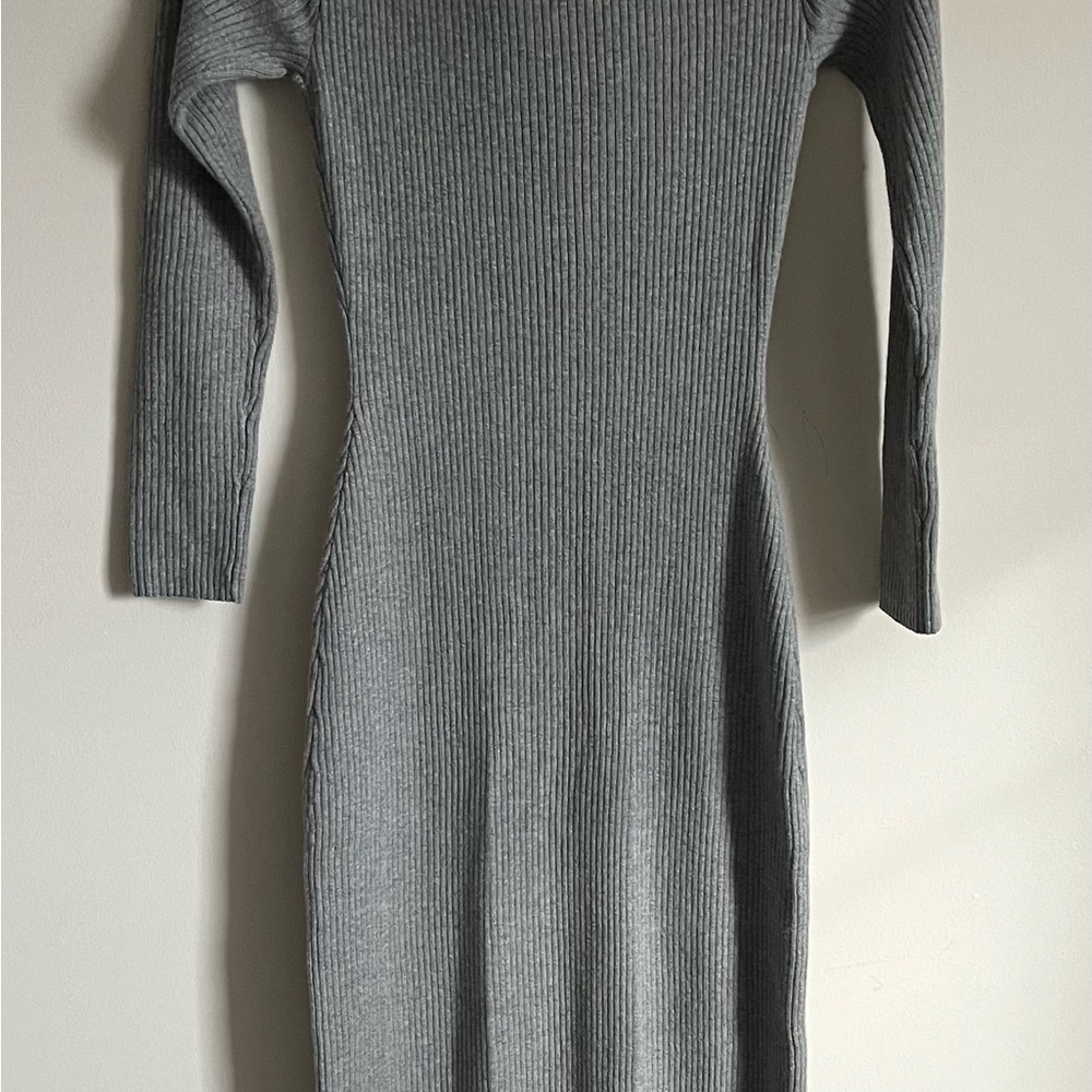 Abercrombie & Fitch Gray Knit Midi Off Shoulder Cozy Soft Sweater Dress Sz M EUC - Picture 4 of 14